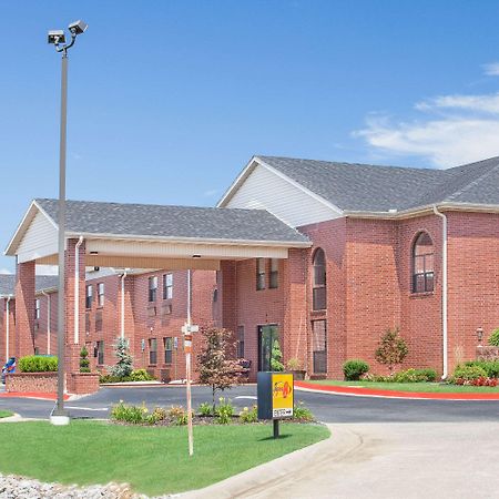 Super 8 By Wyndham Lowell/Bentonville/Rogers Area Ngoại thất bức ảnh