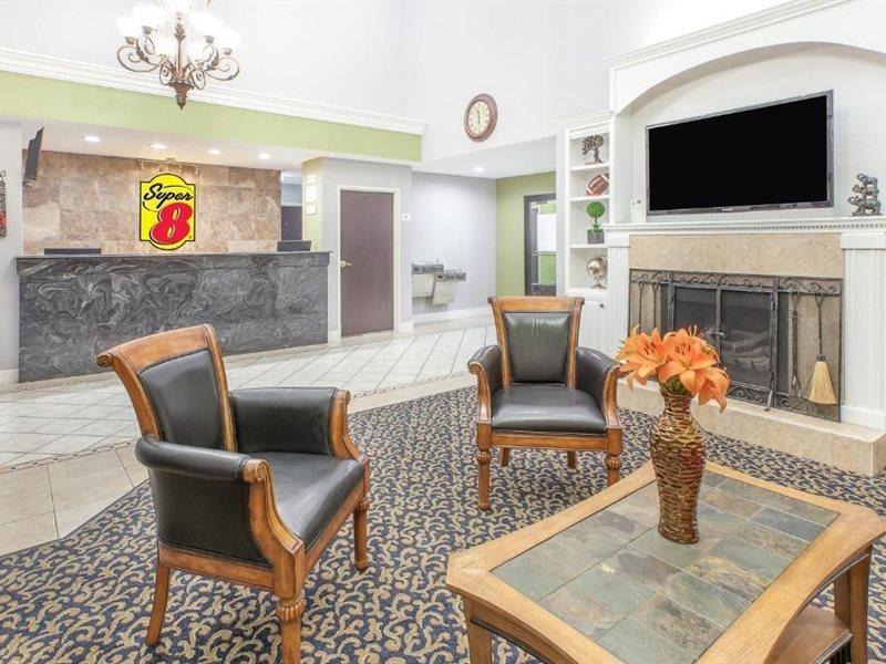 Super 8 By Wyndham Lowell/Bentonville/Rogers Area Ngoại thất bức ảnh